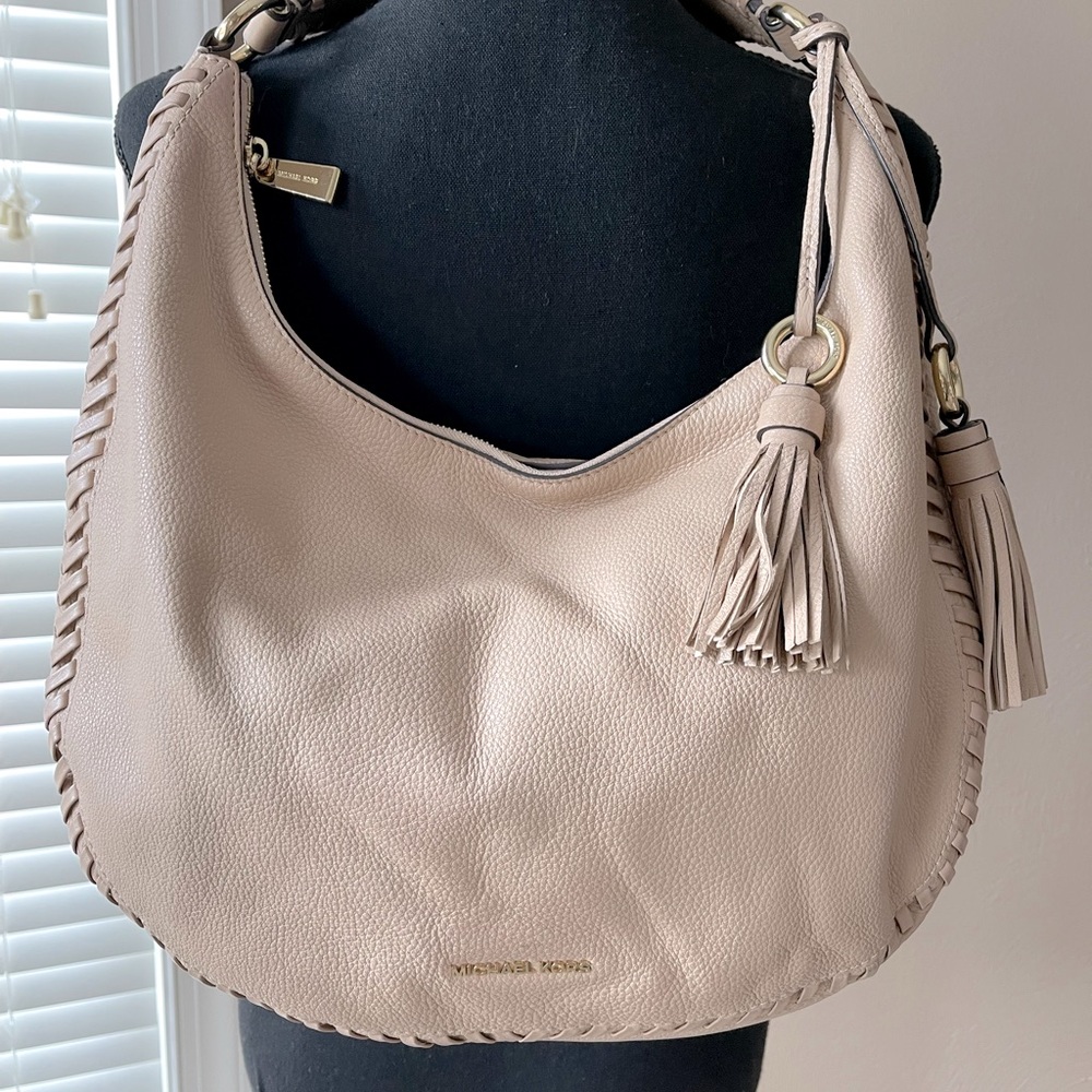 Michael Kors Hobo Bag in Light Tan